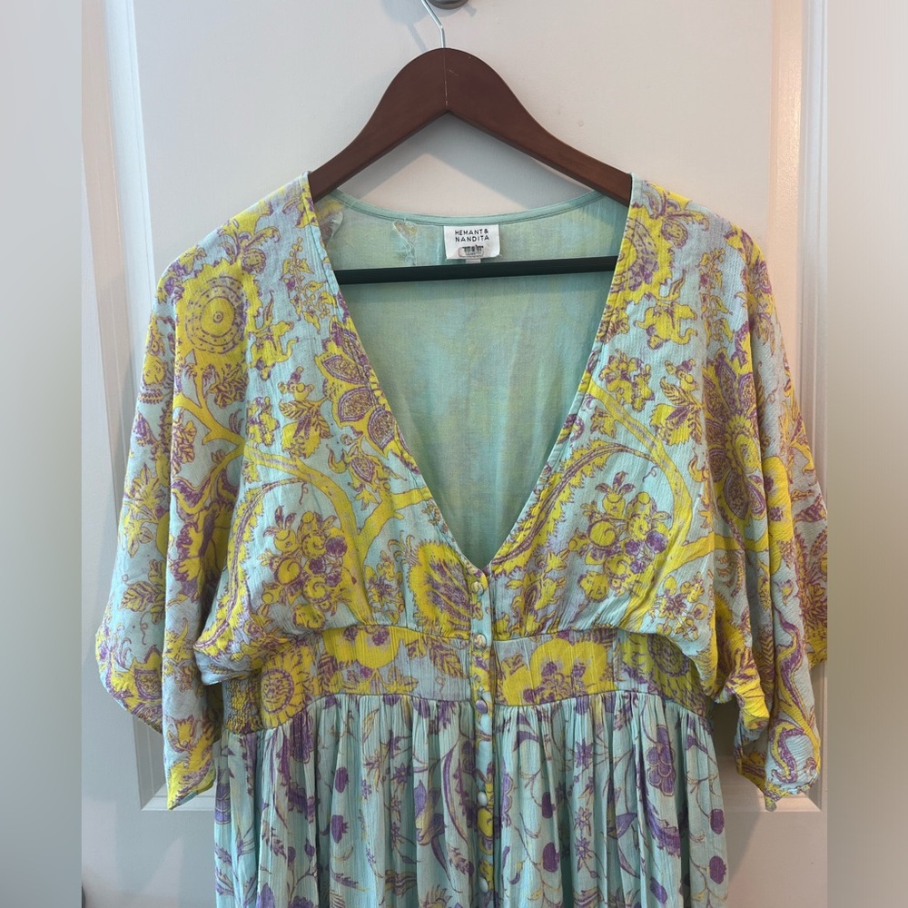 HEMANT & NANDITA Multi Floral Printed
Maxi Dress - Picture 3 of 16
